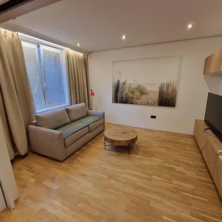 Old Town - Self Check- In Apartment